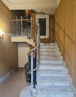 PLATAFORMA SALVAESCALERAS DE PIE PRECIO Y AYUDAS